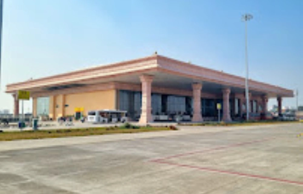 RRR Hotel near Maharshi Valmiki International Airport