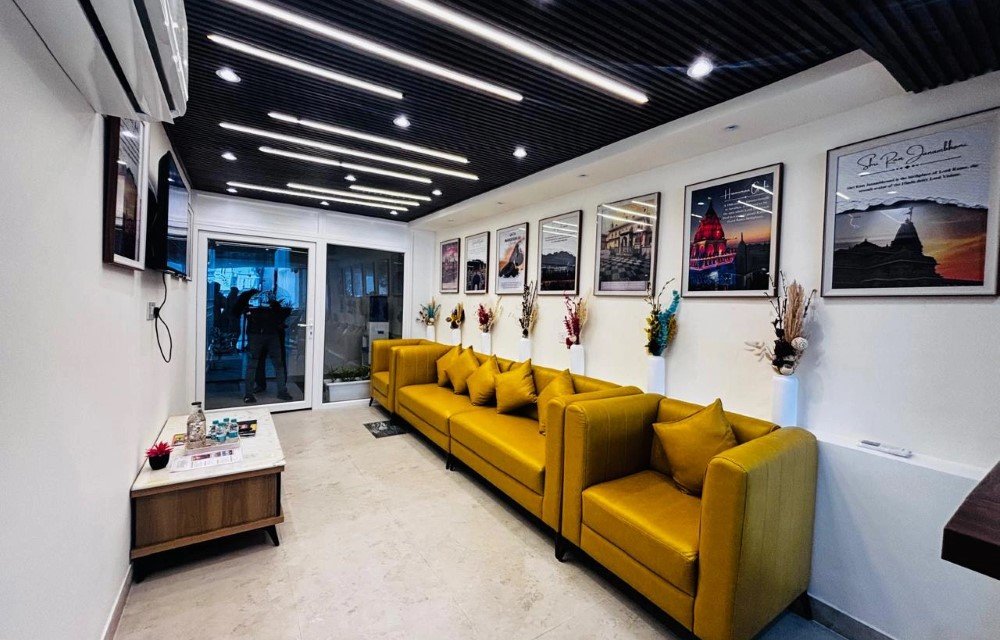 Late-night hotel check-in in Deokali: how to choose the right Hotel at RRR Hotel